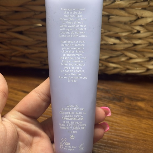 Florence by Mills Get That Grime Face Scrub - Picture 3 of 3